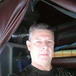 Meet your Posher, Faustino